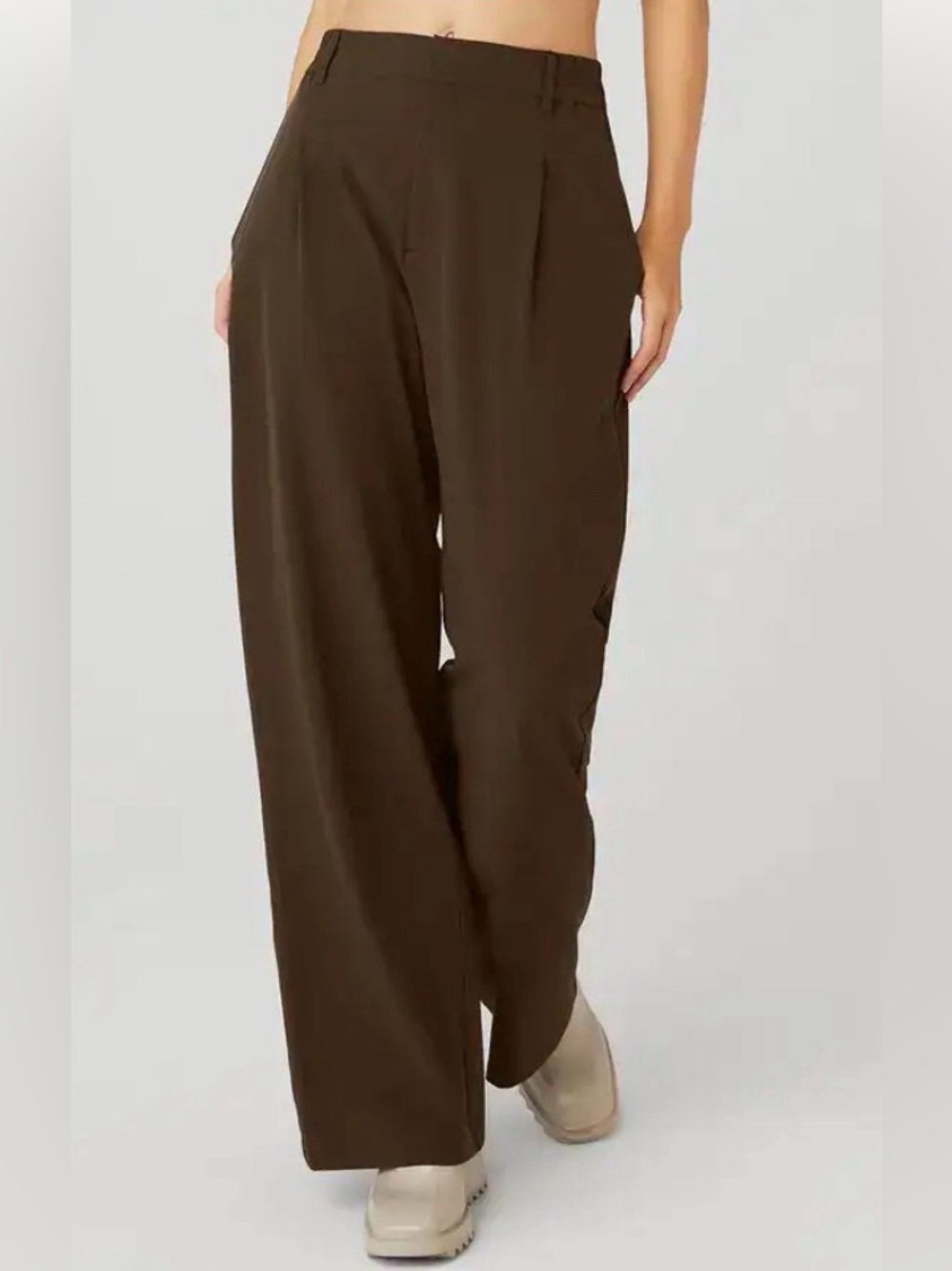 ALO Yoga High waist Persuit trousers in Dark Brown